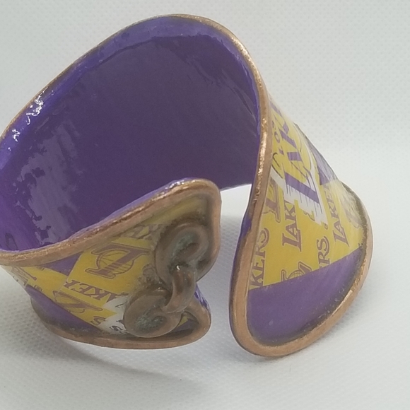NBA Lakers Cuff - Picture 7 of 12